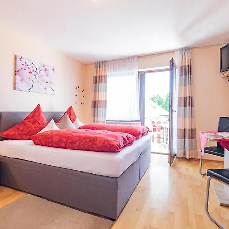 Heimisch Гостевой дом Geisfeld (Rhineland-Palatinate)